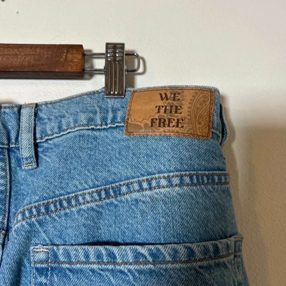 NWT We The‎ Free Final Countdown Jeans Women 31 Blue Low Rise Cuffed Boyfriend
